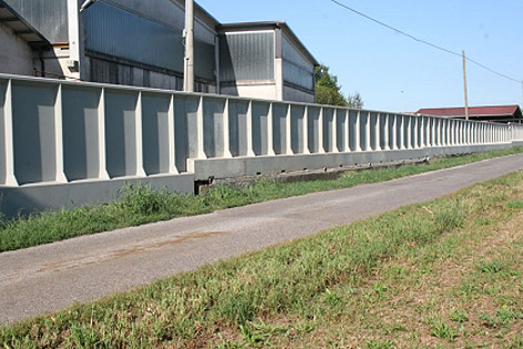 Produzione recinzioni industriali in cemento prefabbricate